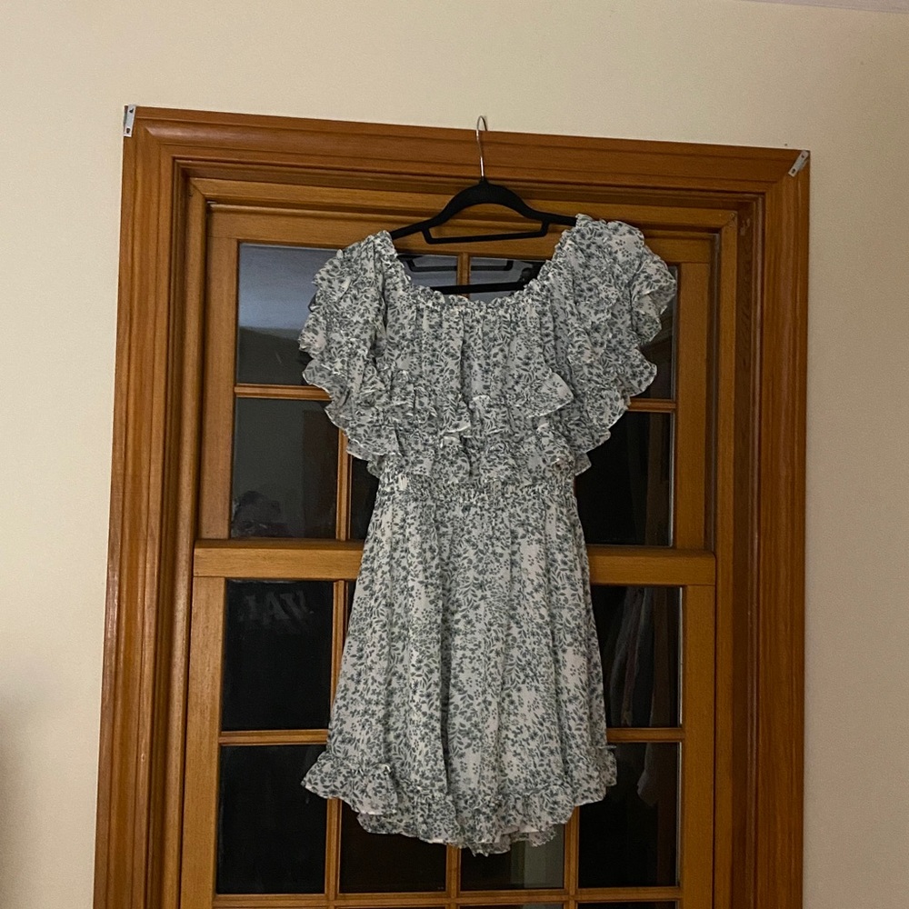 Hello Molly Gree & White Floral Ruffle Dress
